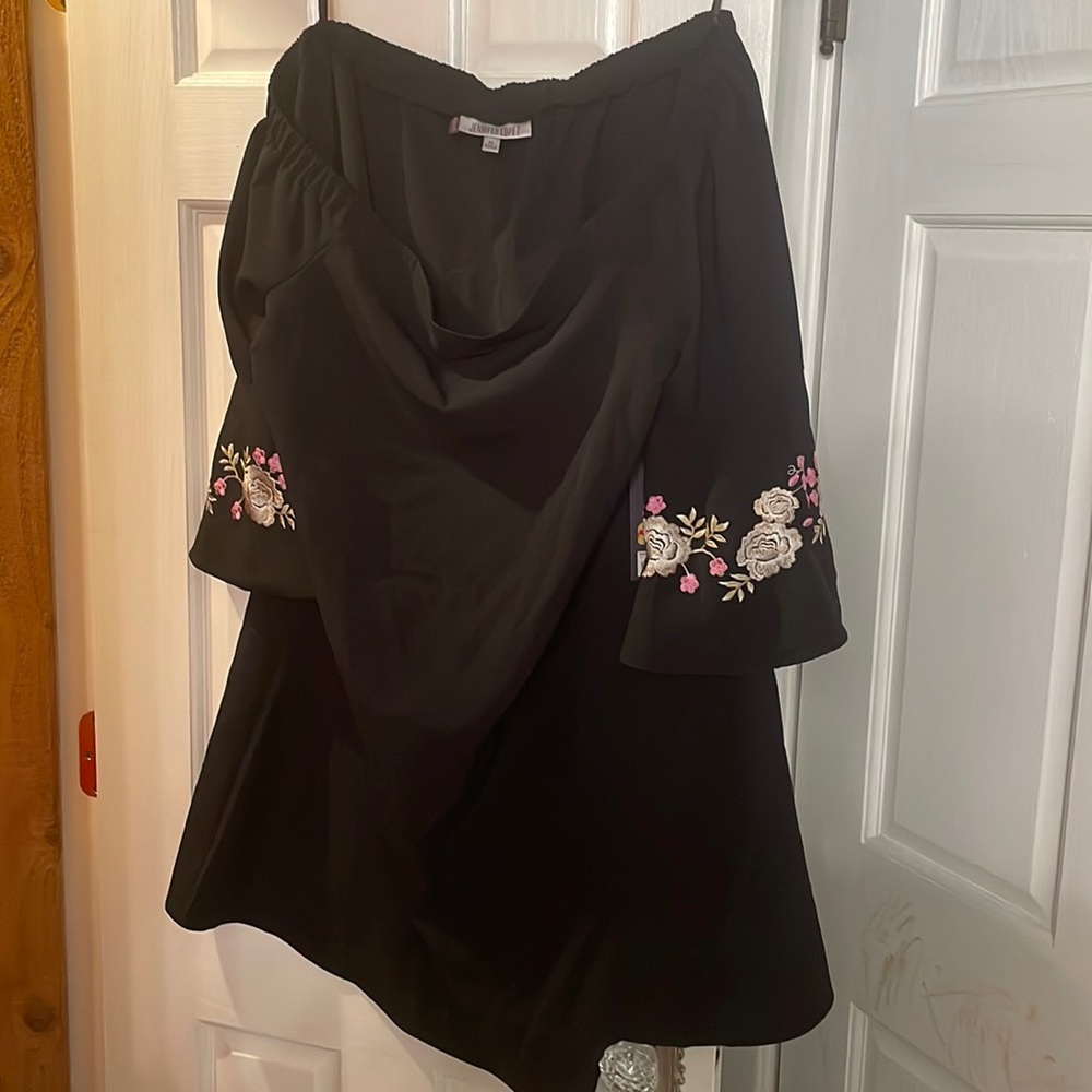Off shoulder big sleeve dress